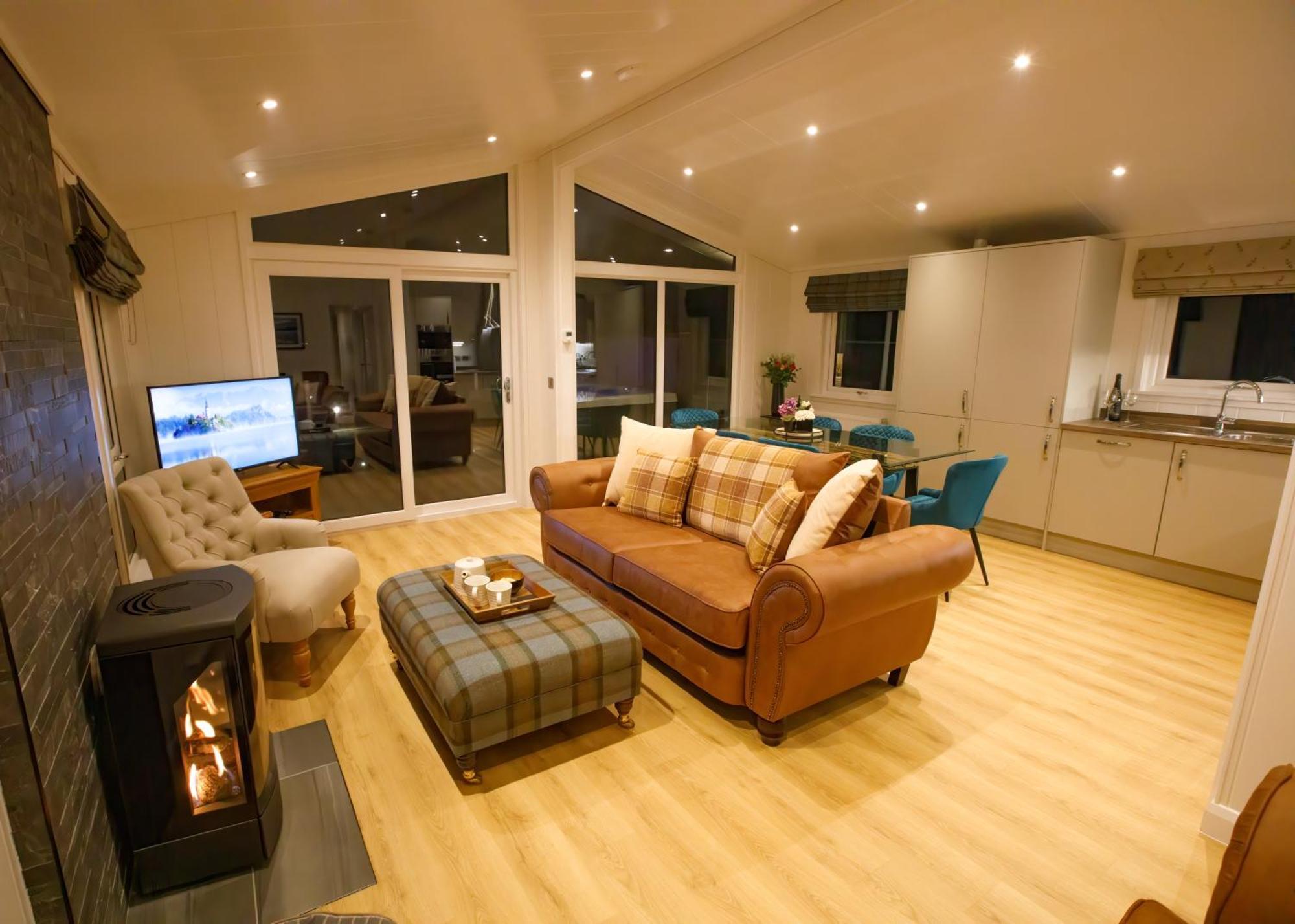 סנט אנדרוס Drumcarrow Luxury Lodges מראה חיצוני תמונה